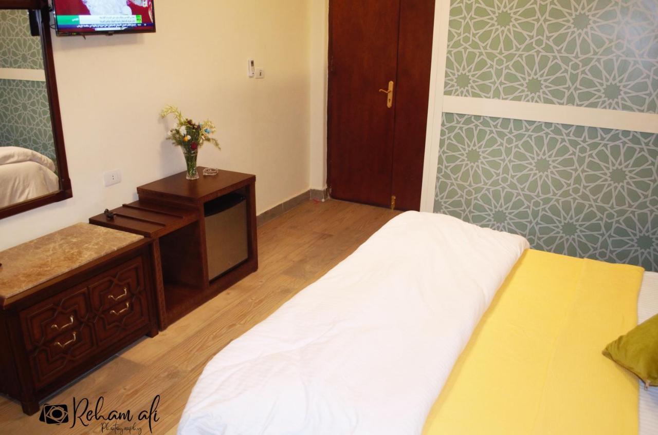 Hotel The Location Kairo